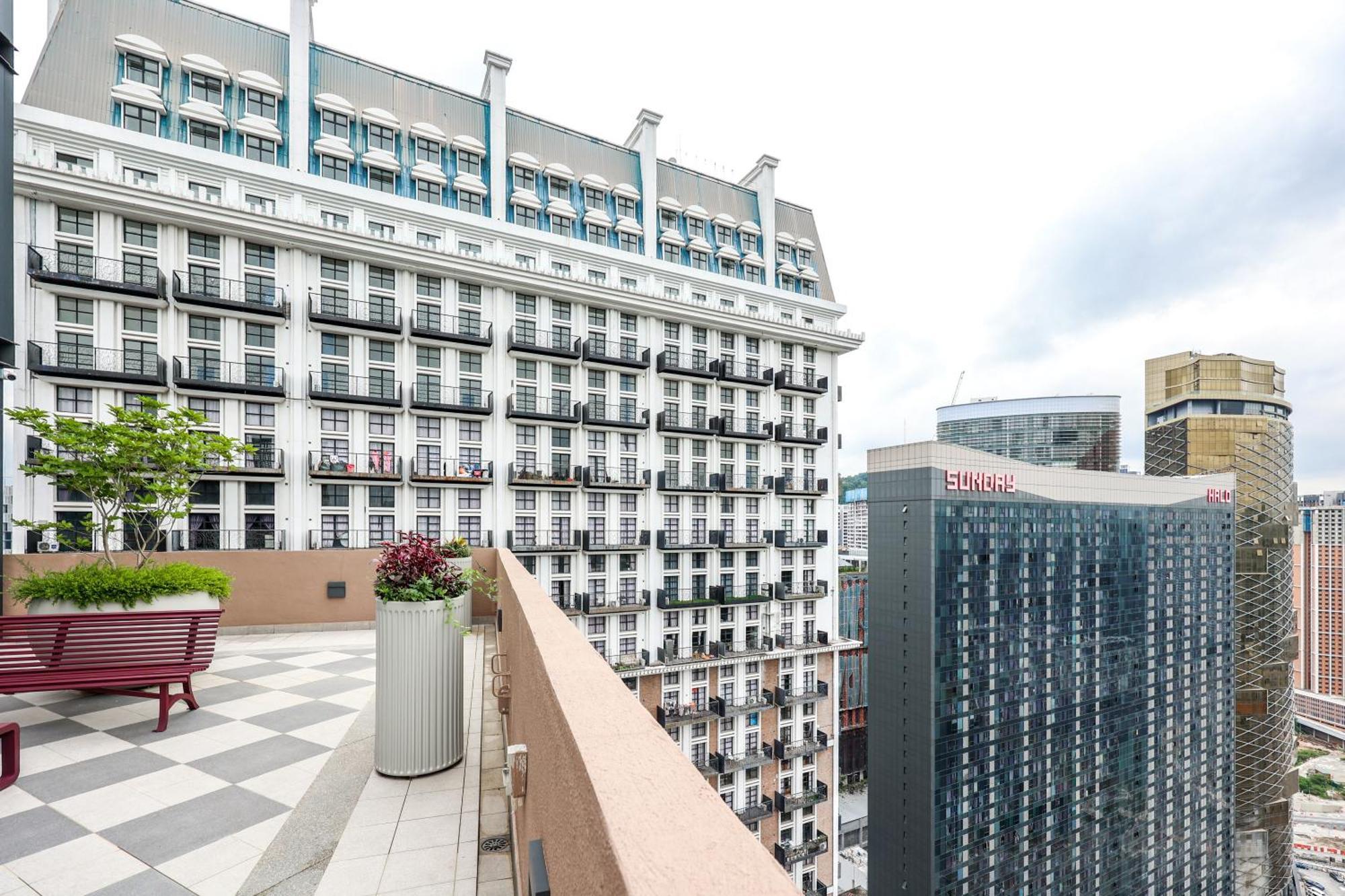 Mossaz Suites By Mykey Petaling Jaya Esterno foto